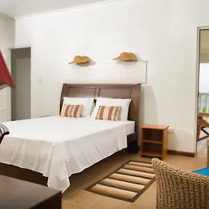 Kayola - Self Catering Apartment Pointe La Rue