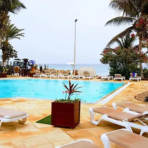 porto-antigo-2-beachfront.cape-verdehotels.com/